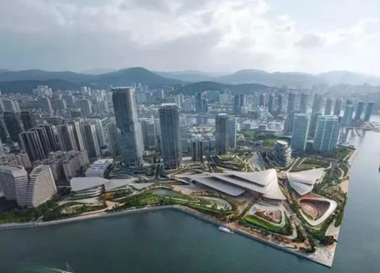 三亚CBD文物艺术中心揭牌 百余件中意绘画作品亮相