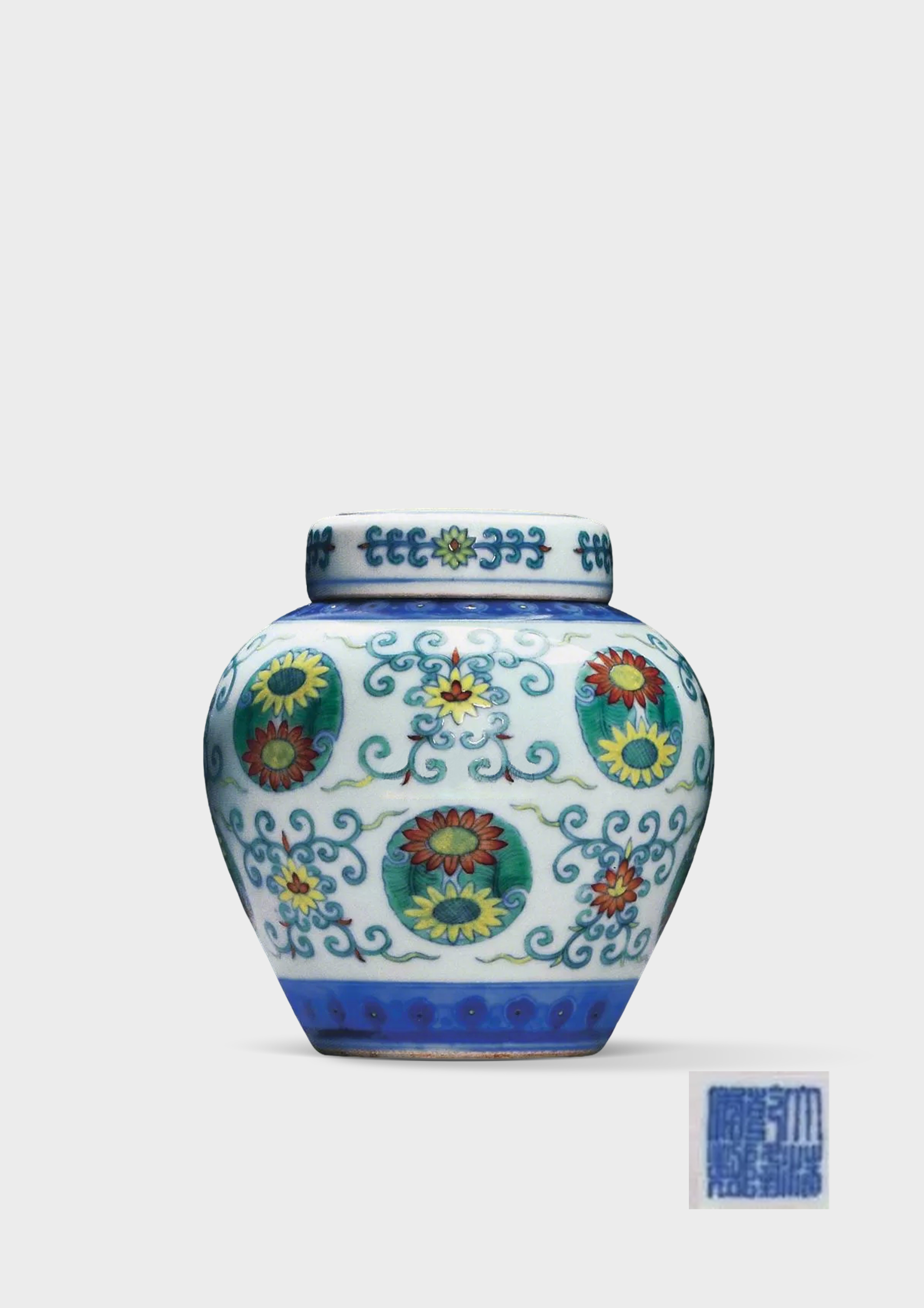 清乾隆 鬥彩團菊圖蓋罐